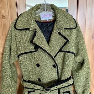 Winter coat with faux fur collar